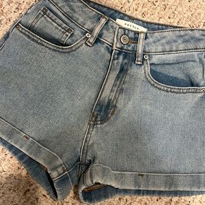 PacSun Mom shorts Sz 23